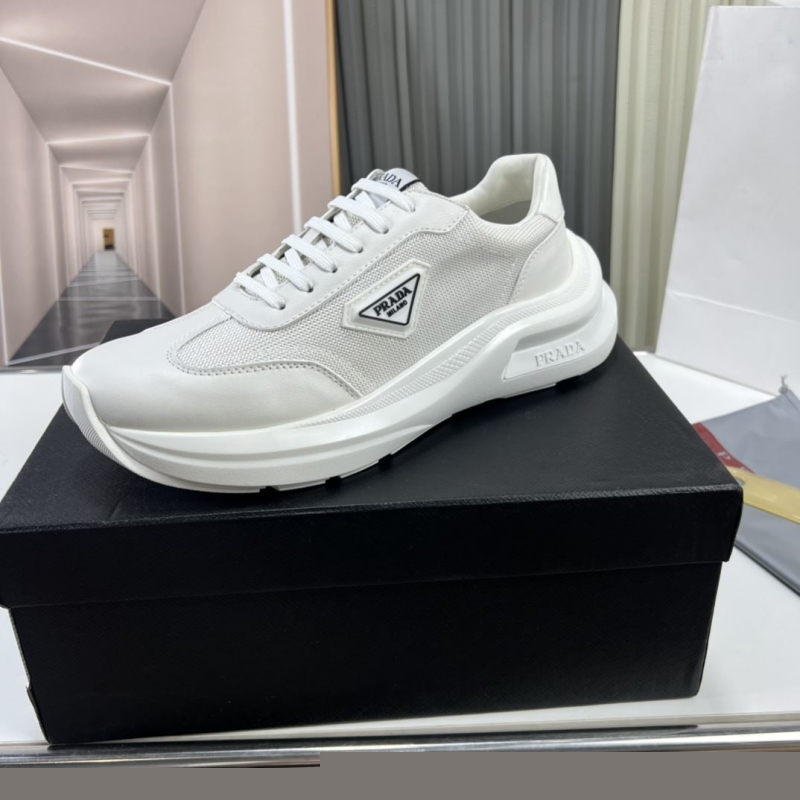 Pra*a casual shoes